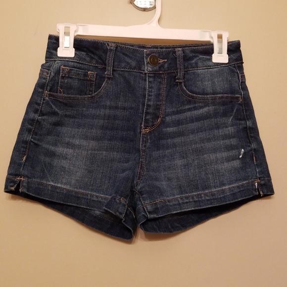 Shorts - Picture 1 of 1